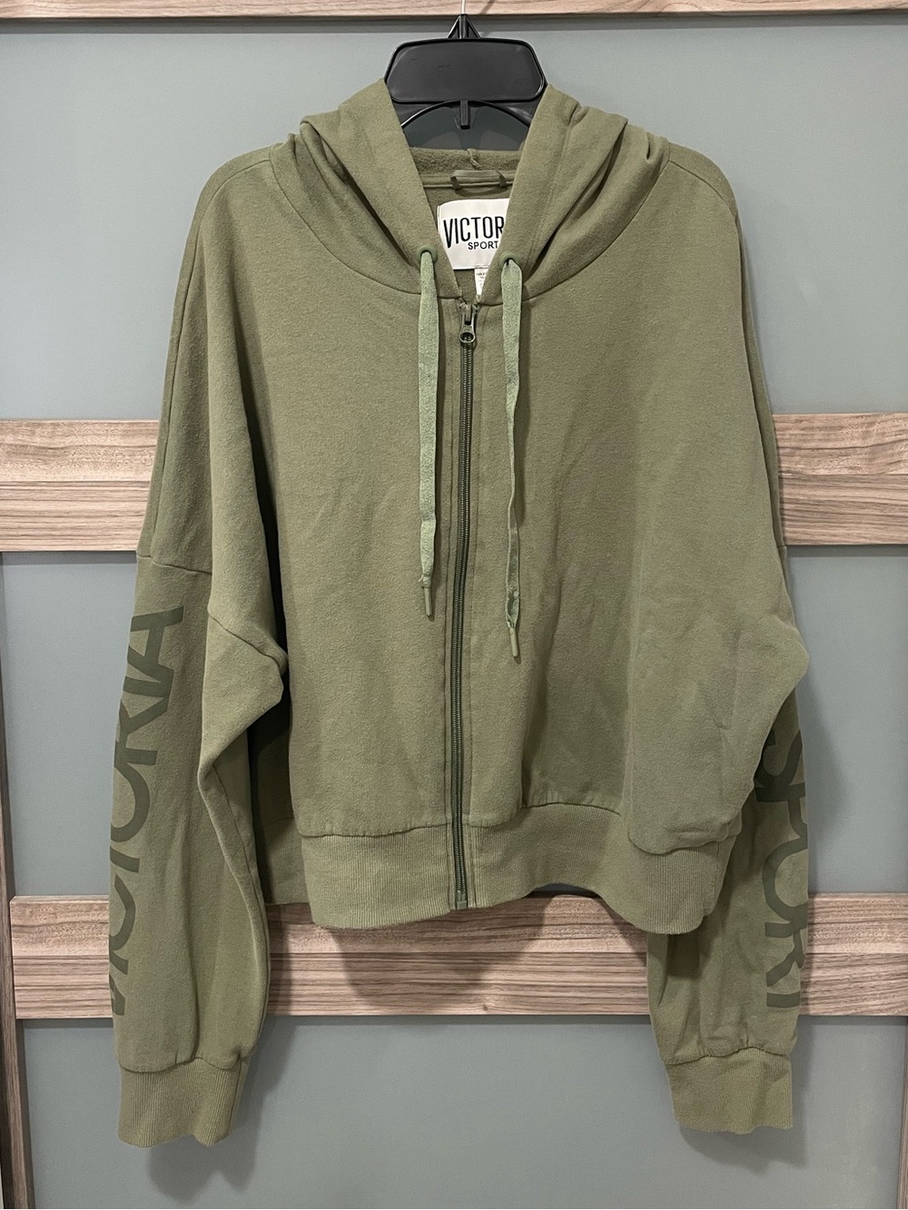 Victoria Sport full-zip cropped hoodie
